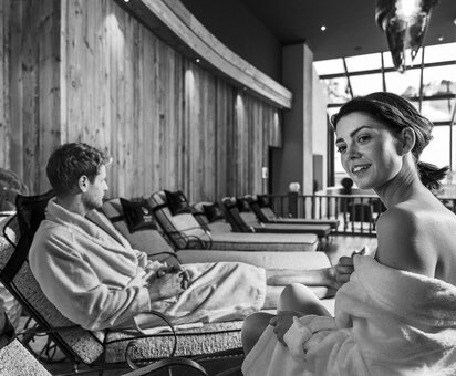 couple in the wellness relaxation area