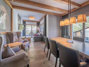 Apartment 10 dining area